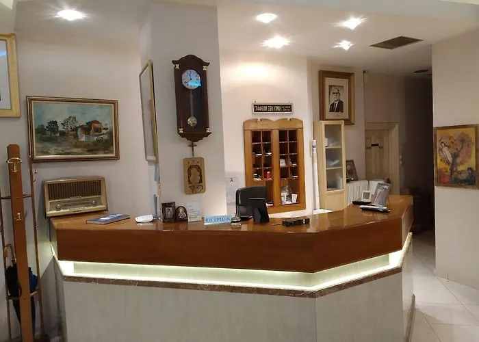 Отель Diethnes Лариса